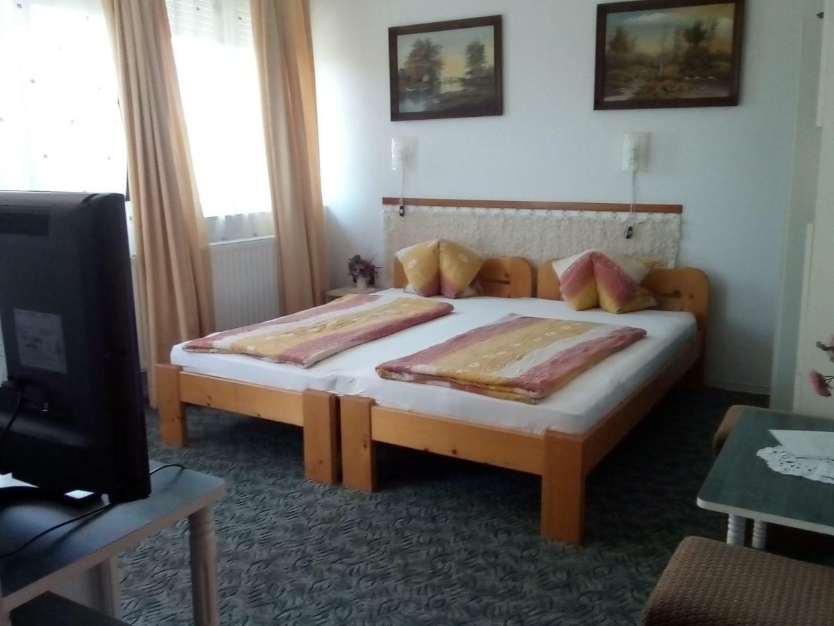 Kata Vendeghaz Hotel Balatonfüred Екстериор снимка